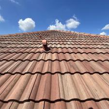 Roof-Cleaning-in-Villa-Sol-Neighborhood-in-Kissimmee-FL 2