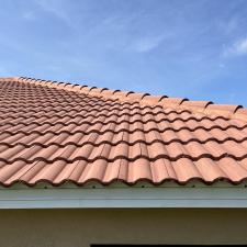 Top-Quality-Roof-and-Driveway-Cleaning-in-Kissimmee-FL 1